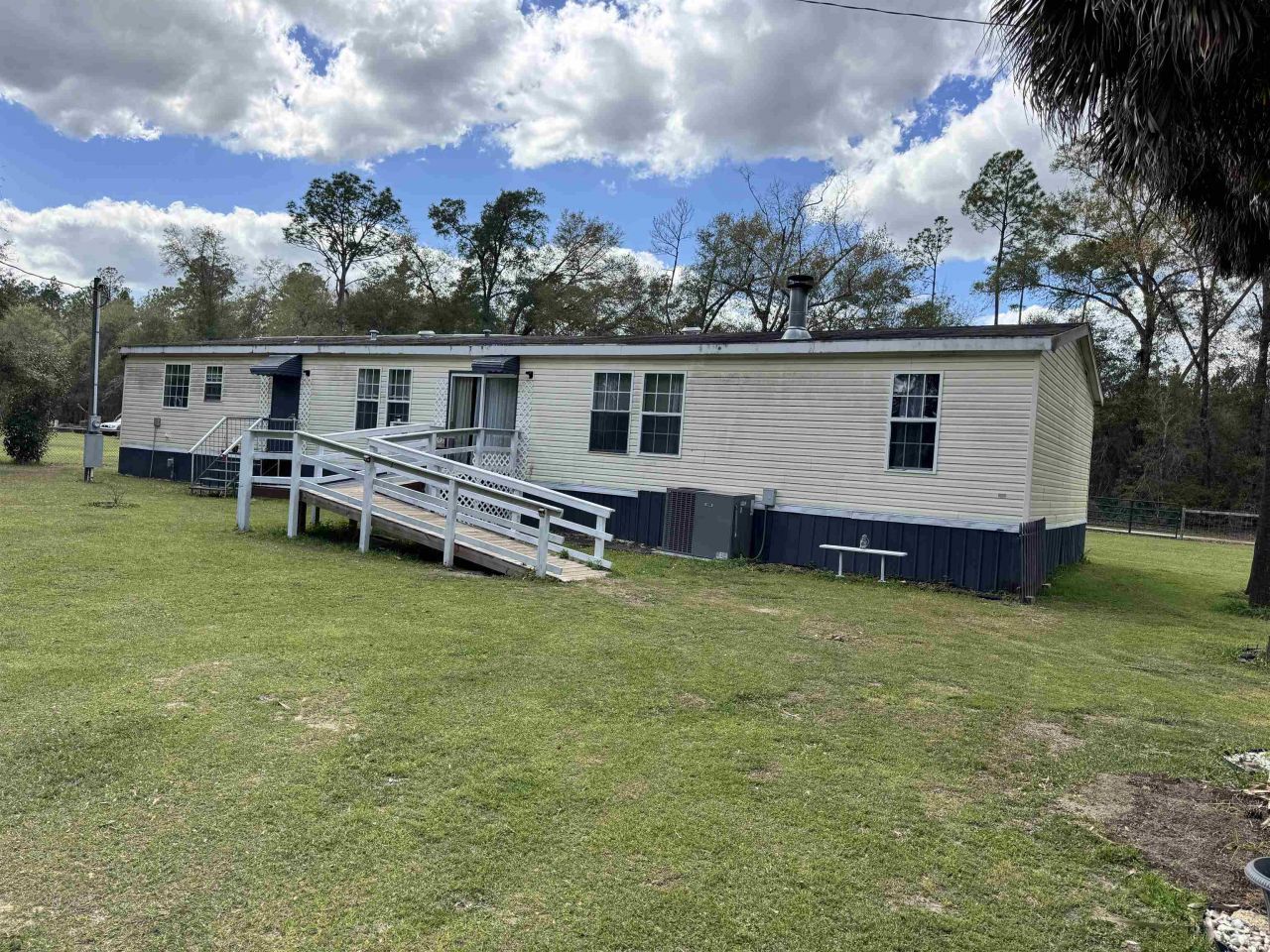 162 Fitzsimmons Street , Chattahoochee, FL 32324 Photo