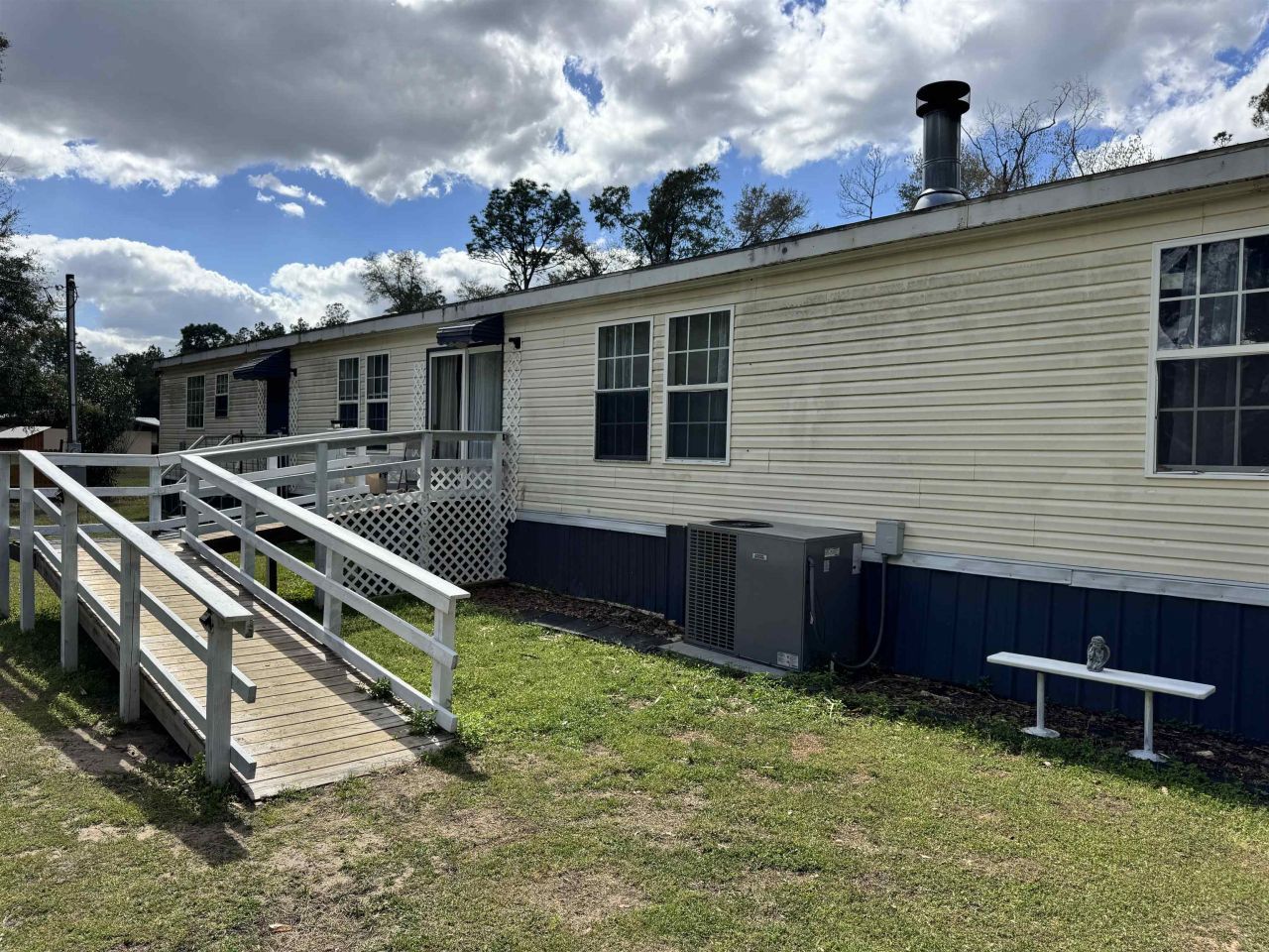 162 Fitzsimmons Street , Chattahoochee, FL 32324 Photo