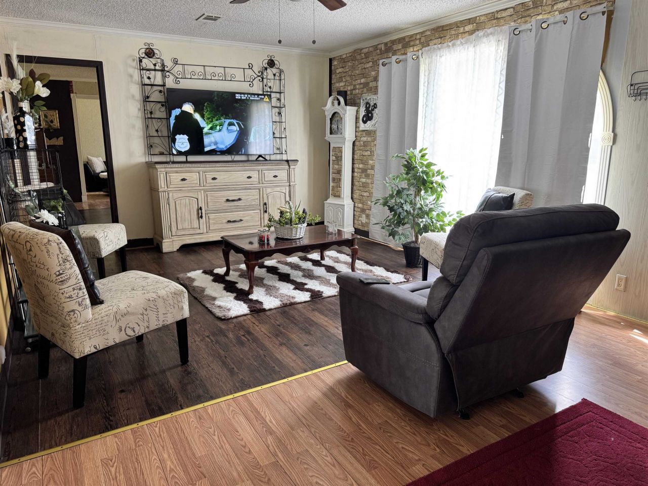 162 Fitzsimmons Street , Chattahoochee, FL 32324 Photo