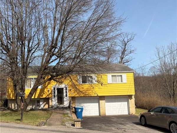 50 Dundalk Dr , Pittsburgh, PA 15235