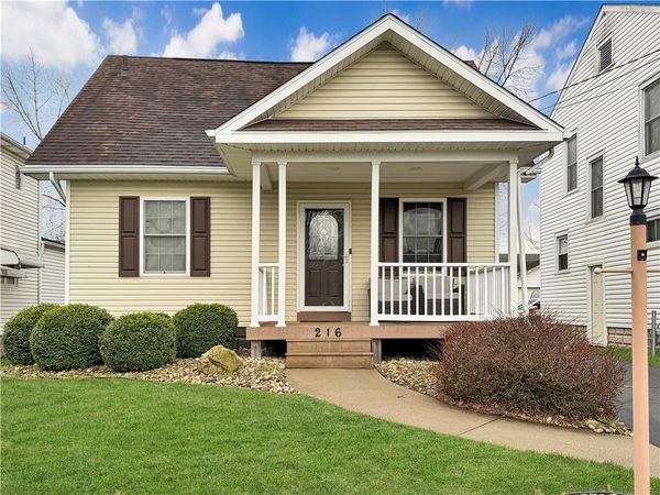 216 E Edgewood Ave , New Castle, PA 16105