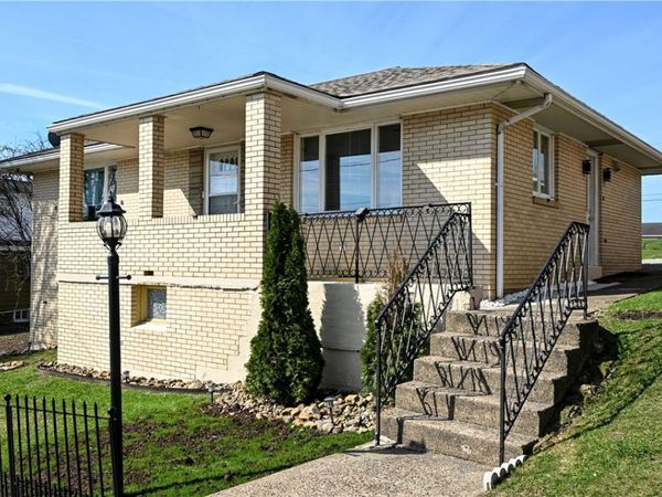 1055 DENNIS AVENUE, Monessen, PA 15062