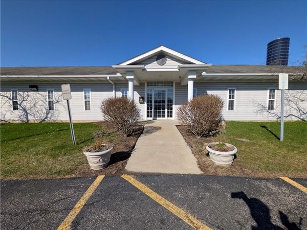 19 Mcquiston Dr, Jackson Center, PA 16133