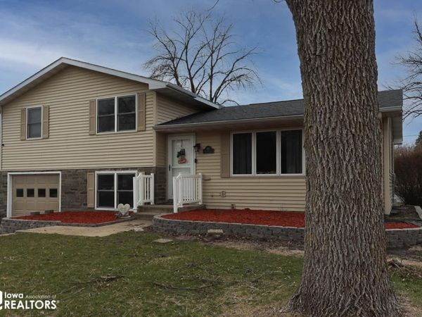 111 Austin Street, Rockwell City, IA 50579