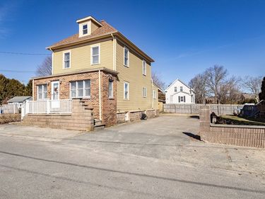 4 Page Street, Fairhaven, MA 02719
