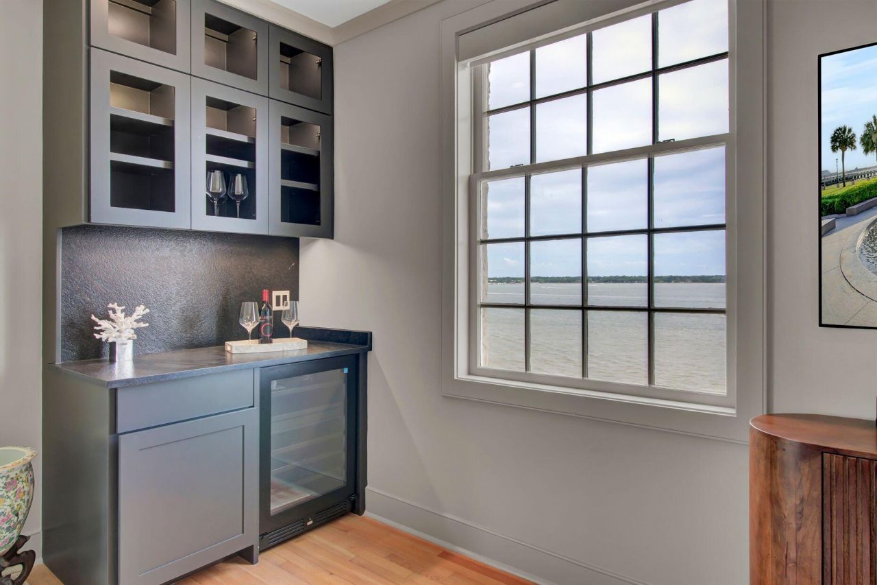 1 King Street Photo 26