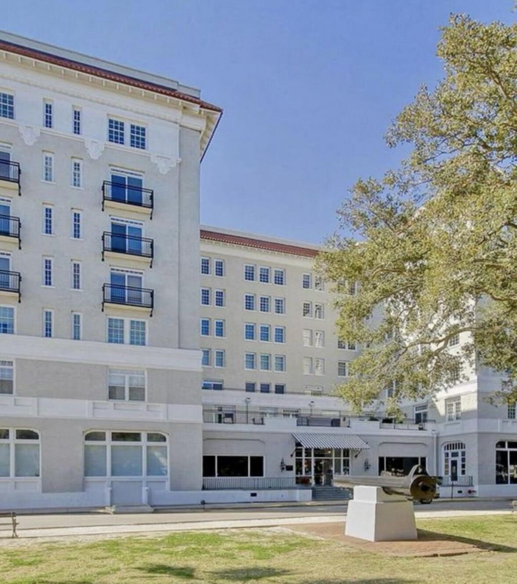 1 King Street Photo 58