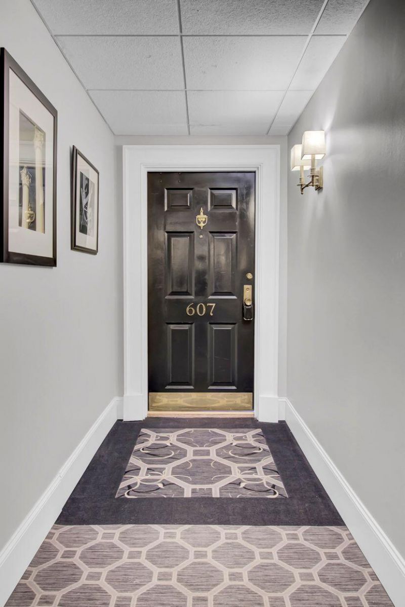 1 King Street Photo 8