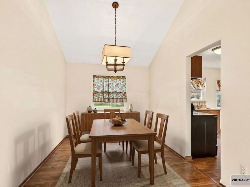 7082 Wind River Drive, Reynoldsburg, OH 43068 Photo 10