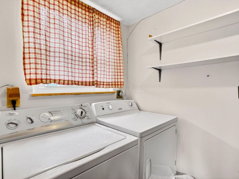 7082 Wind River Drive, Reynoldsburg, OH 43068 Photo 21