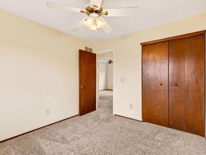 7082 Wind River Drive, Reynoldsburg, OH 43068 Photo 23