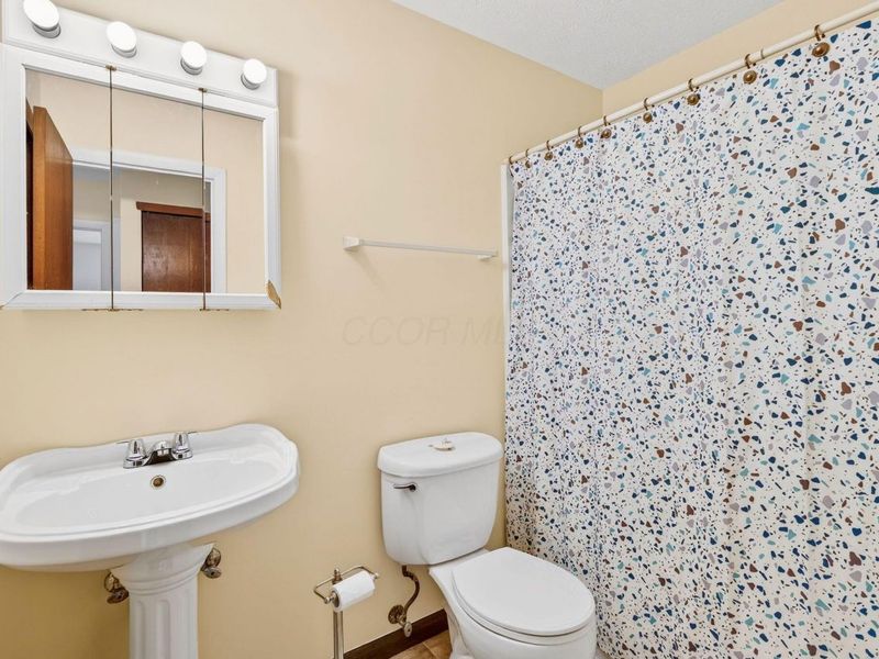 7082 Wind River Drive, Reynoldsburg, OH 43068 Photo 24