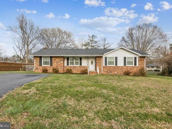 2 BELL AIR COURT , FREDERICKSBURG, VA 22405