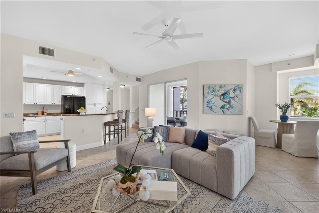 552 11th Ave S, Unit 4, Naples, FL 34102 Photo