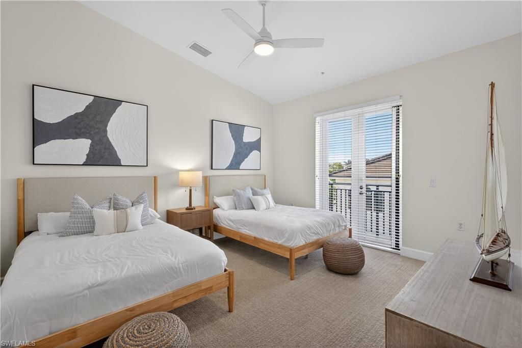 552 11th Ave S, Unit 4, Naples, FL 34102 Photo