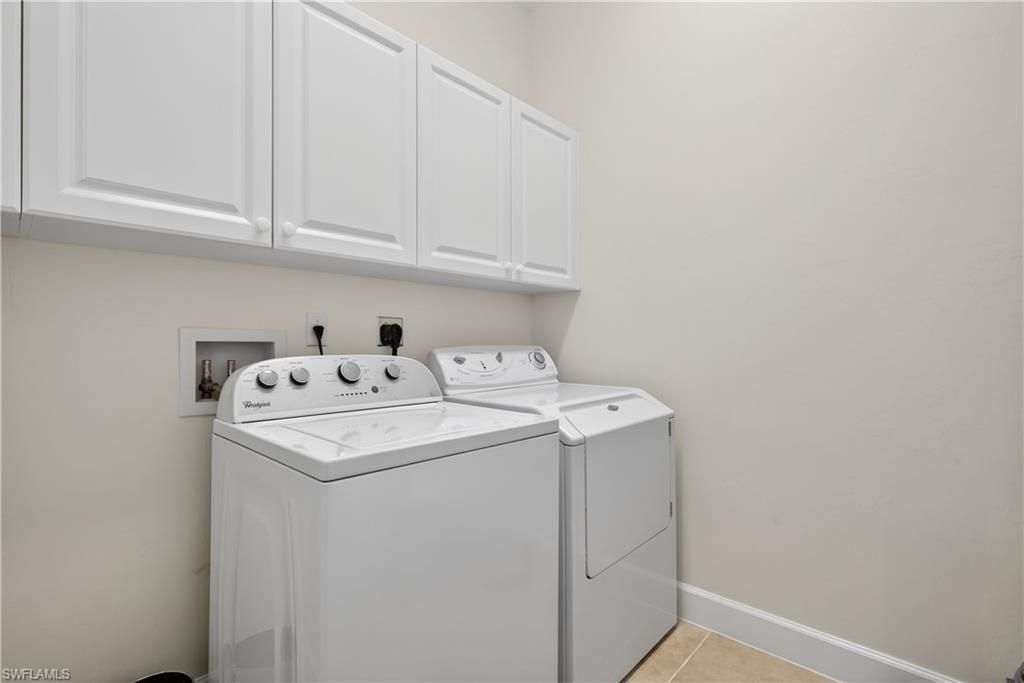 552 11th Ave S, Unit 4, Naples, FL 34102 Photo