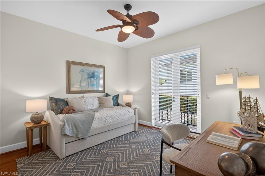 552 11th Ave S, Unit 4, Naples, FL 34102 Photo