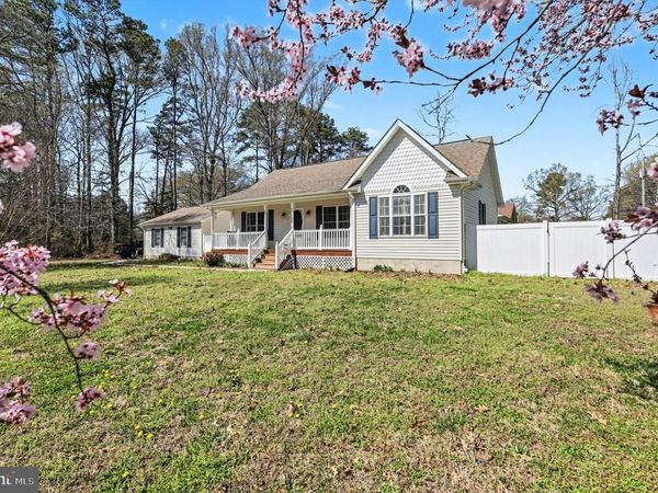 198 CEDAR LANE, COLONIAL BEACH, VA 22443