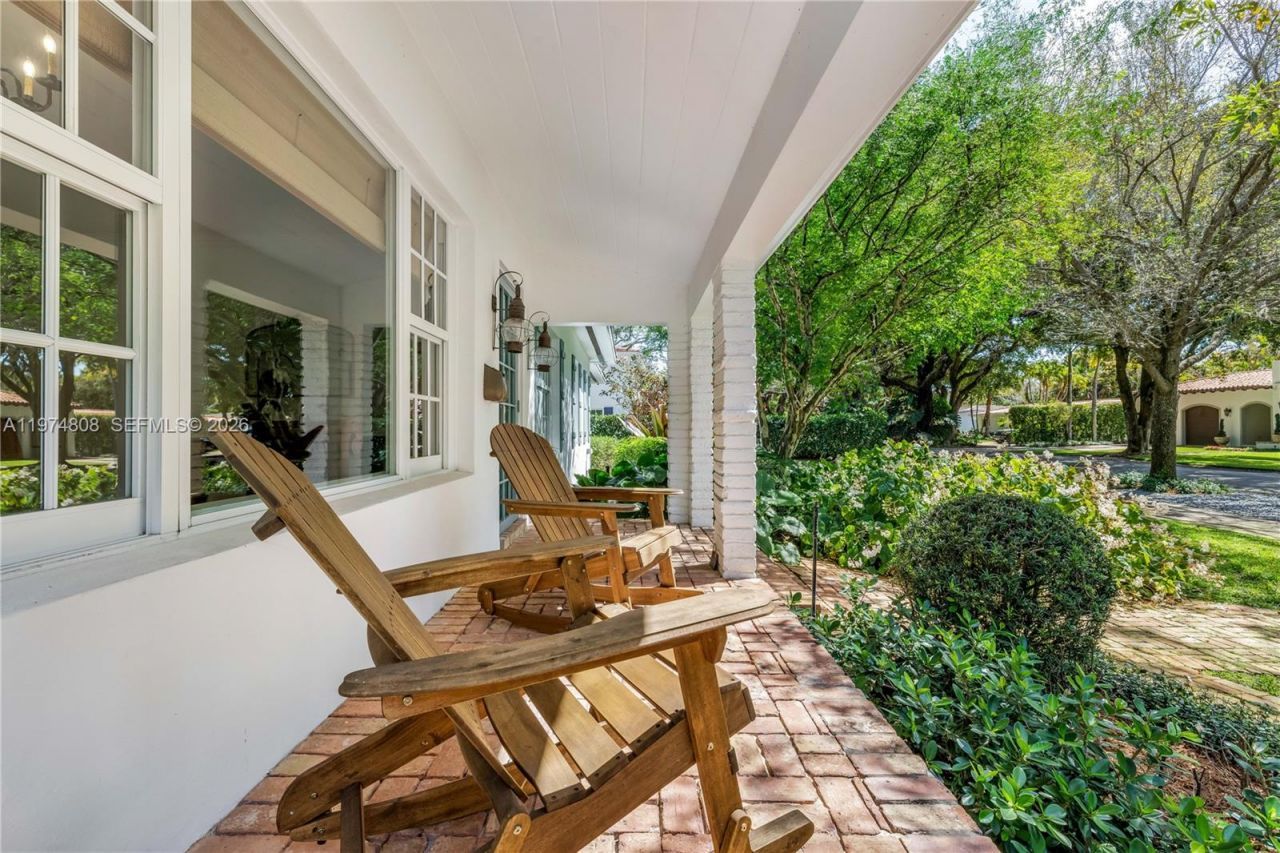 935 Escobar Ave, Coral Gables, FL 33134 Photo