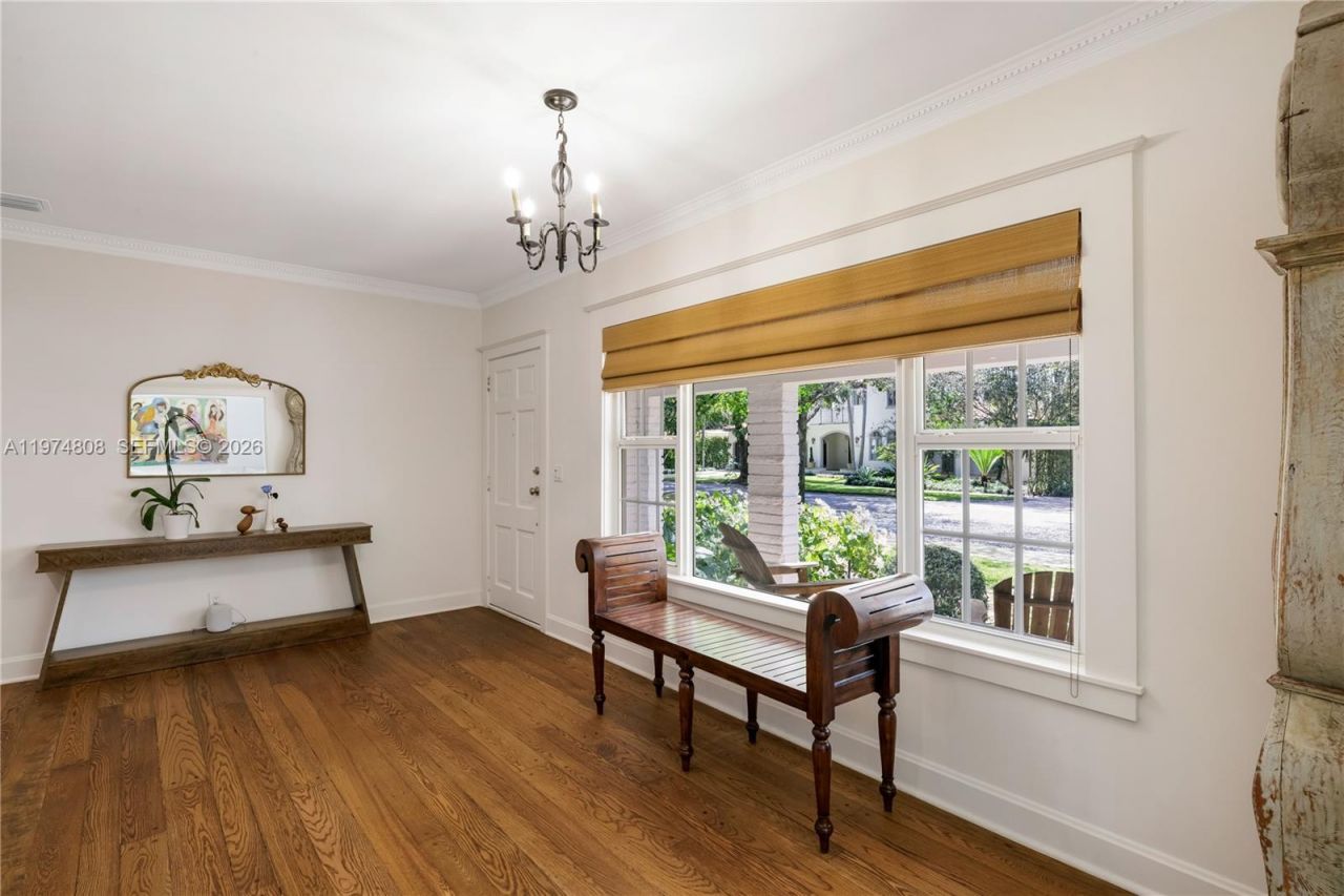 935 Escobar Ave, Coral Gables, FL 33134 Photo