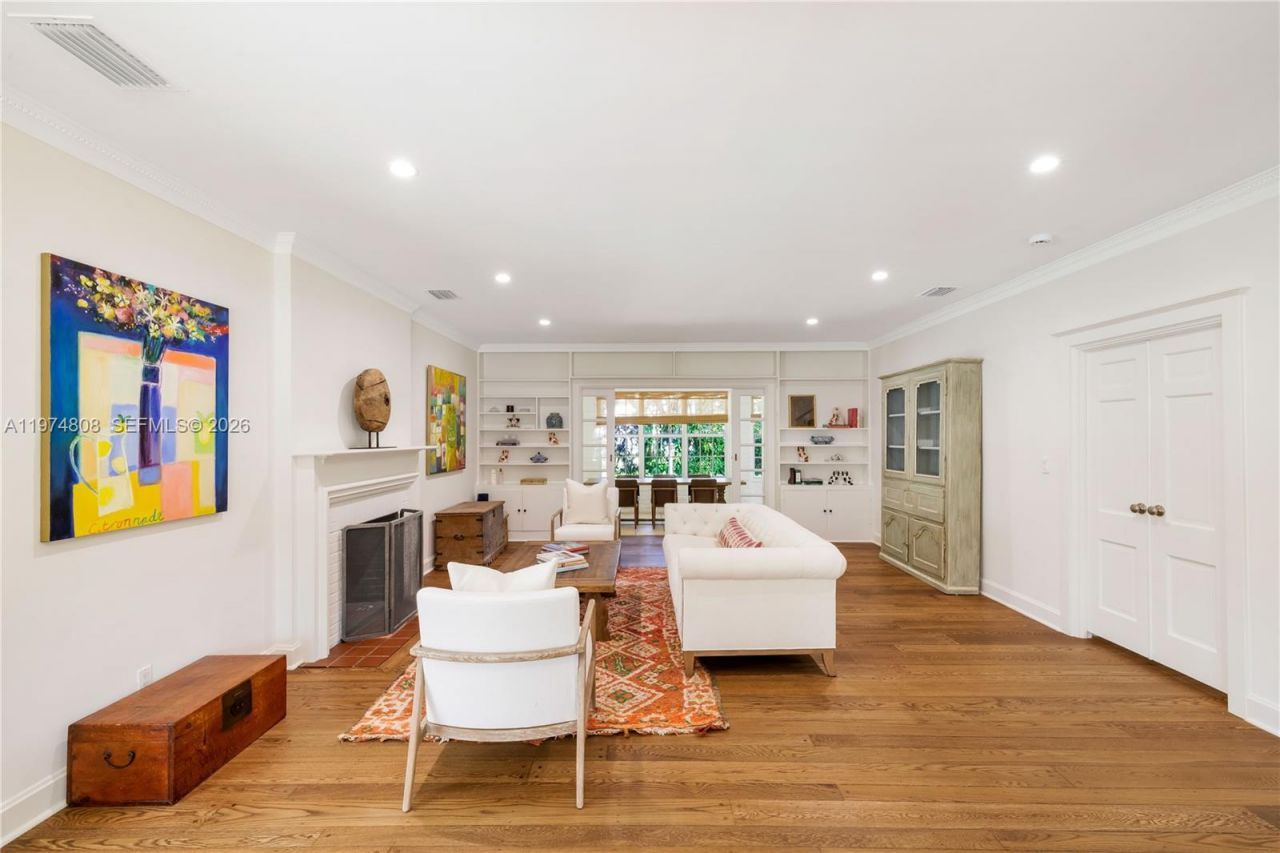 935 Escobar Ave, Coral Gables, FL 33134 Photo