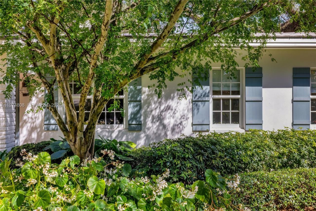 935 Escobar Ave, Coral Gables, FL 33134 Photo