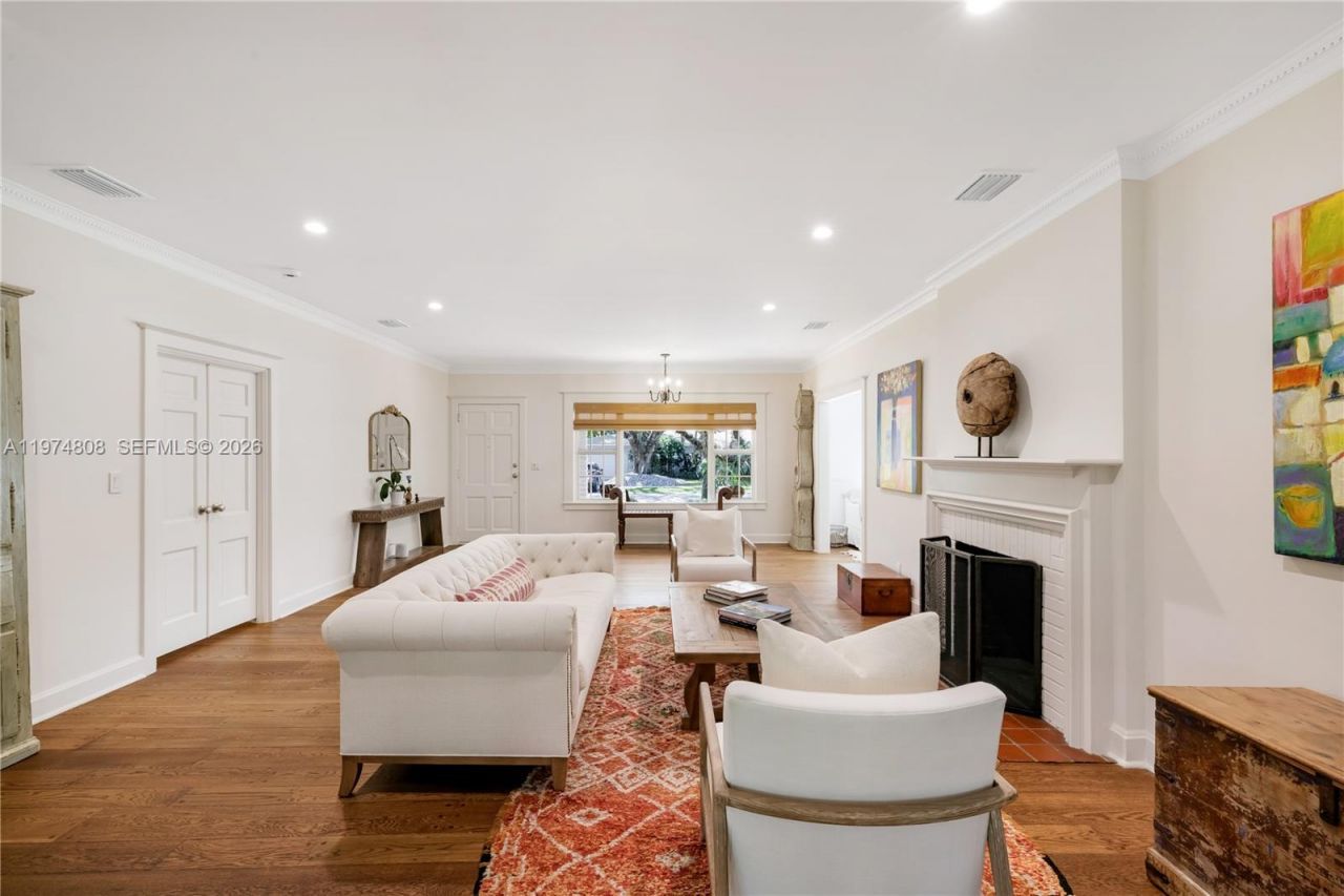 935 Escobar Ave, Coral Gables, FL 33134 Photo