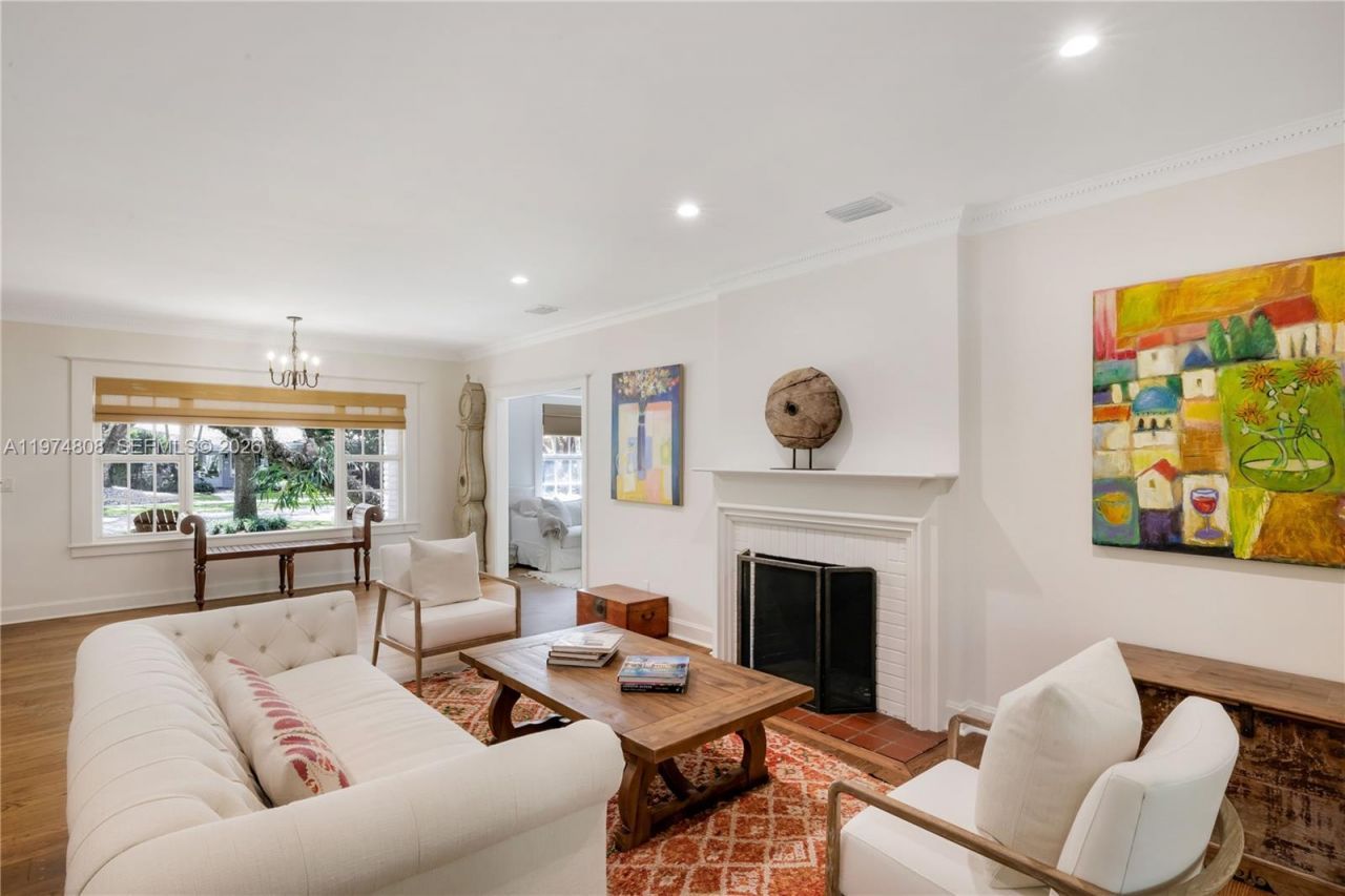 935 Escobar Ave, Coral Gables, FL 33134 Photo