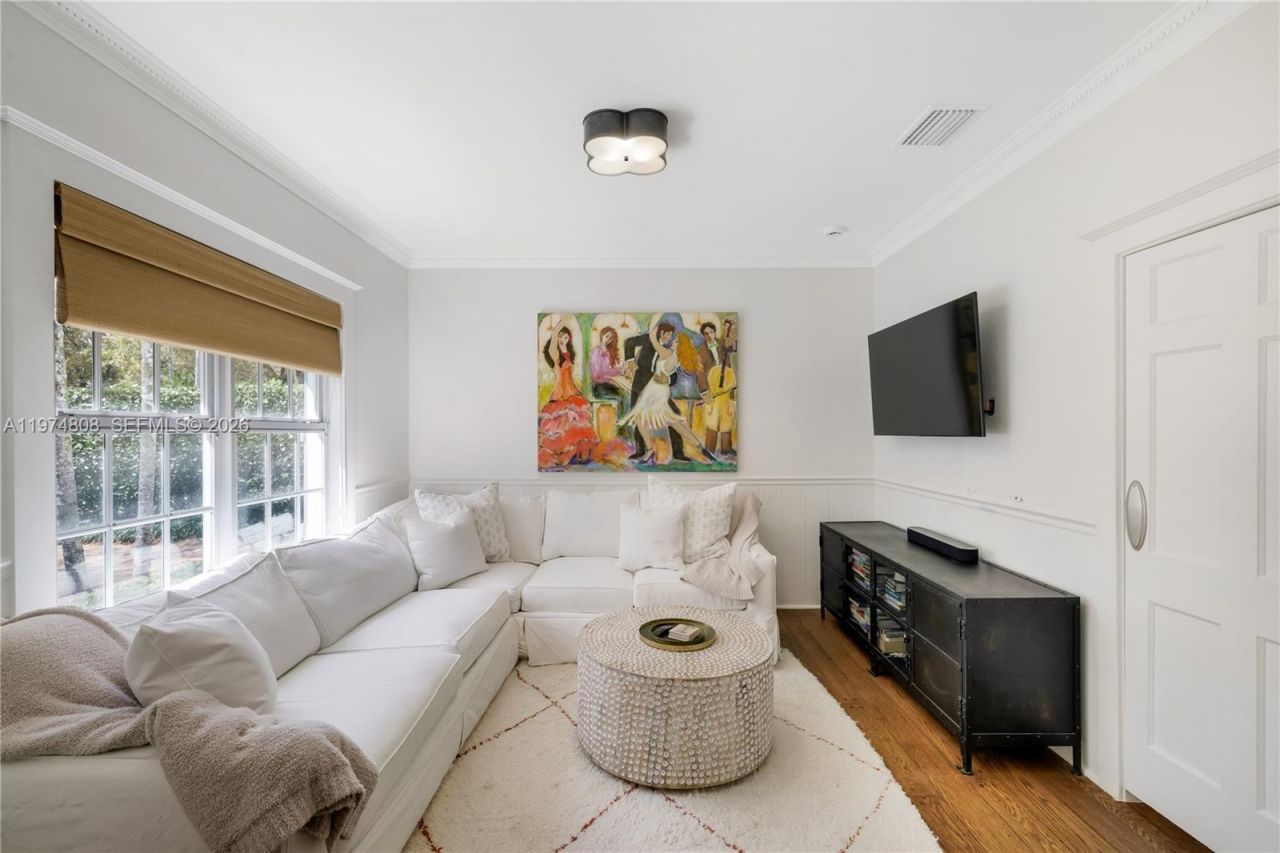 935 Escobar Ave, Coral Gables, FL 33134 Photo