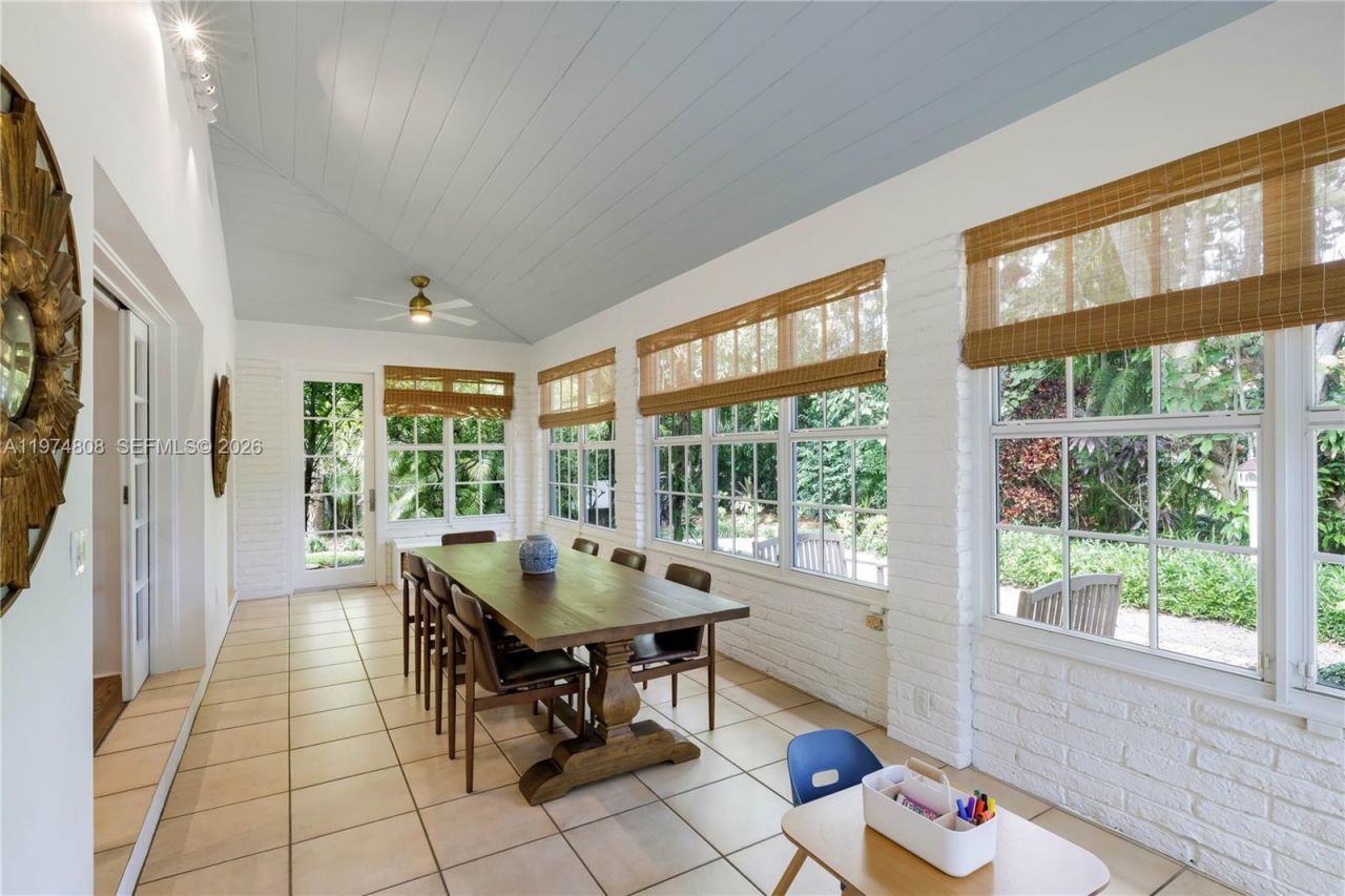 935 Escobar Ave, Coral Gables, FL 33134 Photo