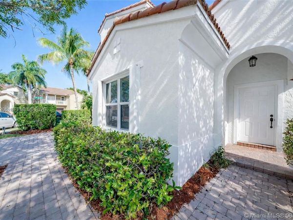 Coral Springs, FL 33071