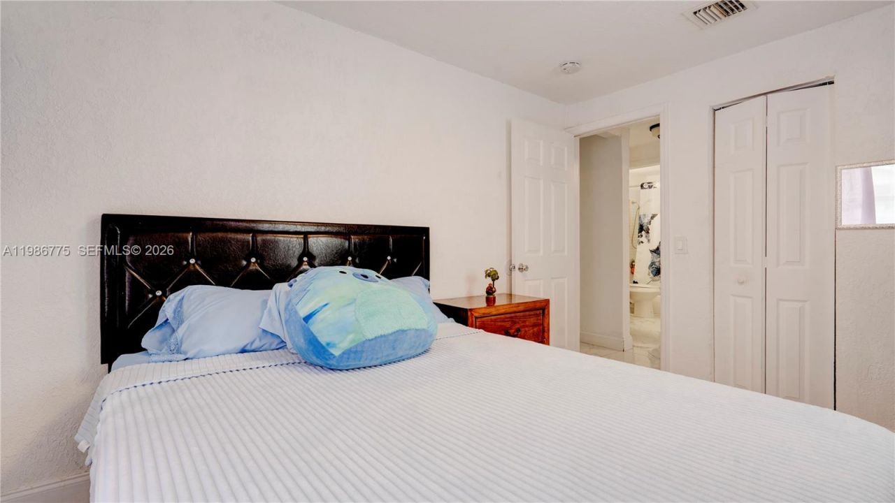 10529 NW 35th Ave , Miami, FL 33147 Photo