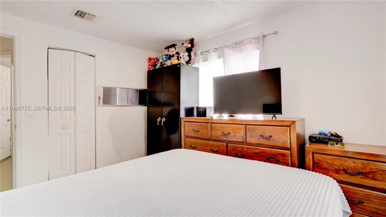 10529 NW 35th Ave , Miami, FL 33147 Photo