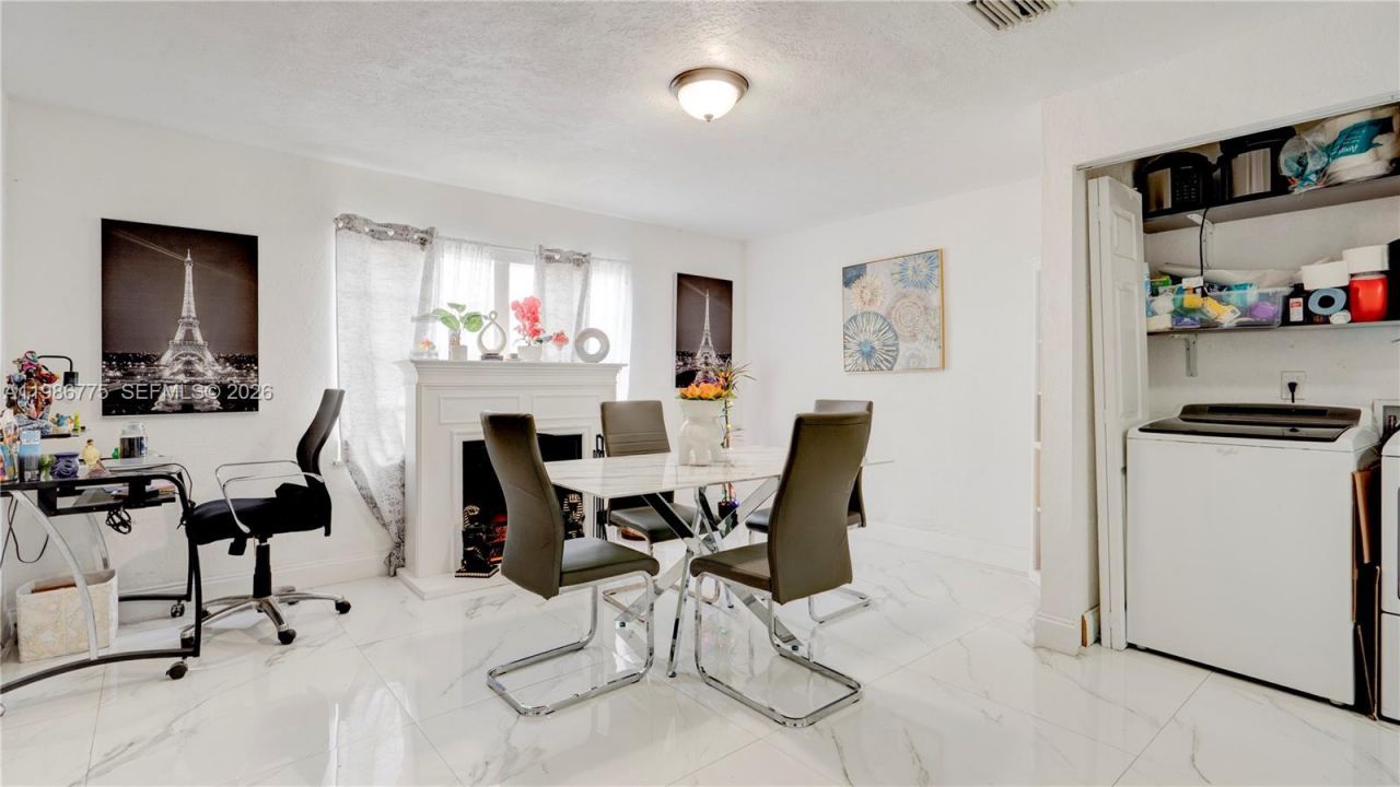 10529 NW 35th Ave , Miami, FL 33147 Photo