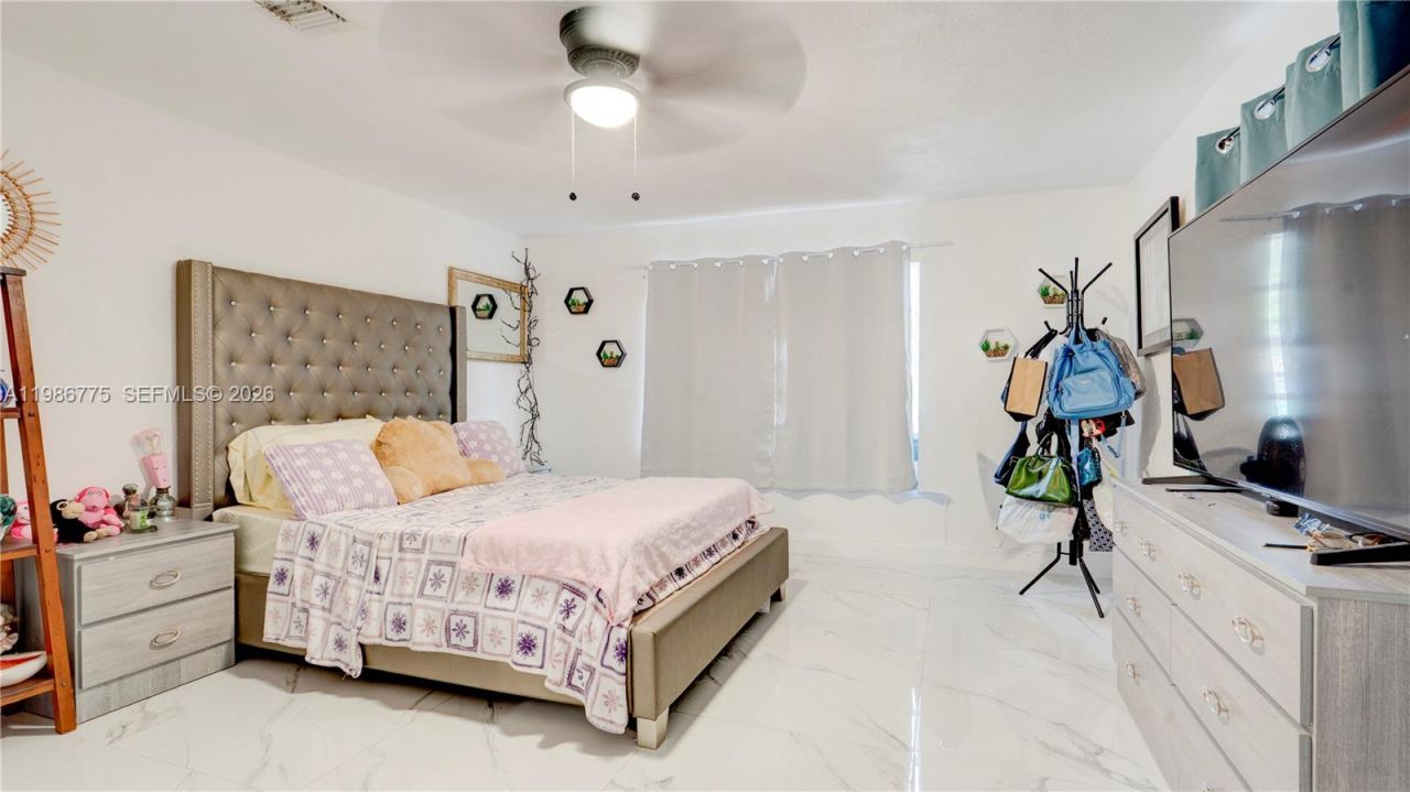 10529 NW 35th Ave, Miami, FL 33147 Photo