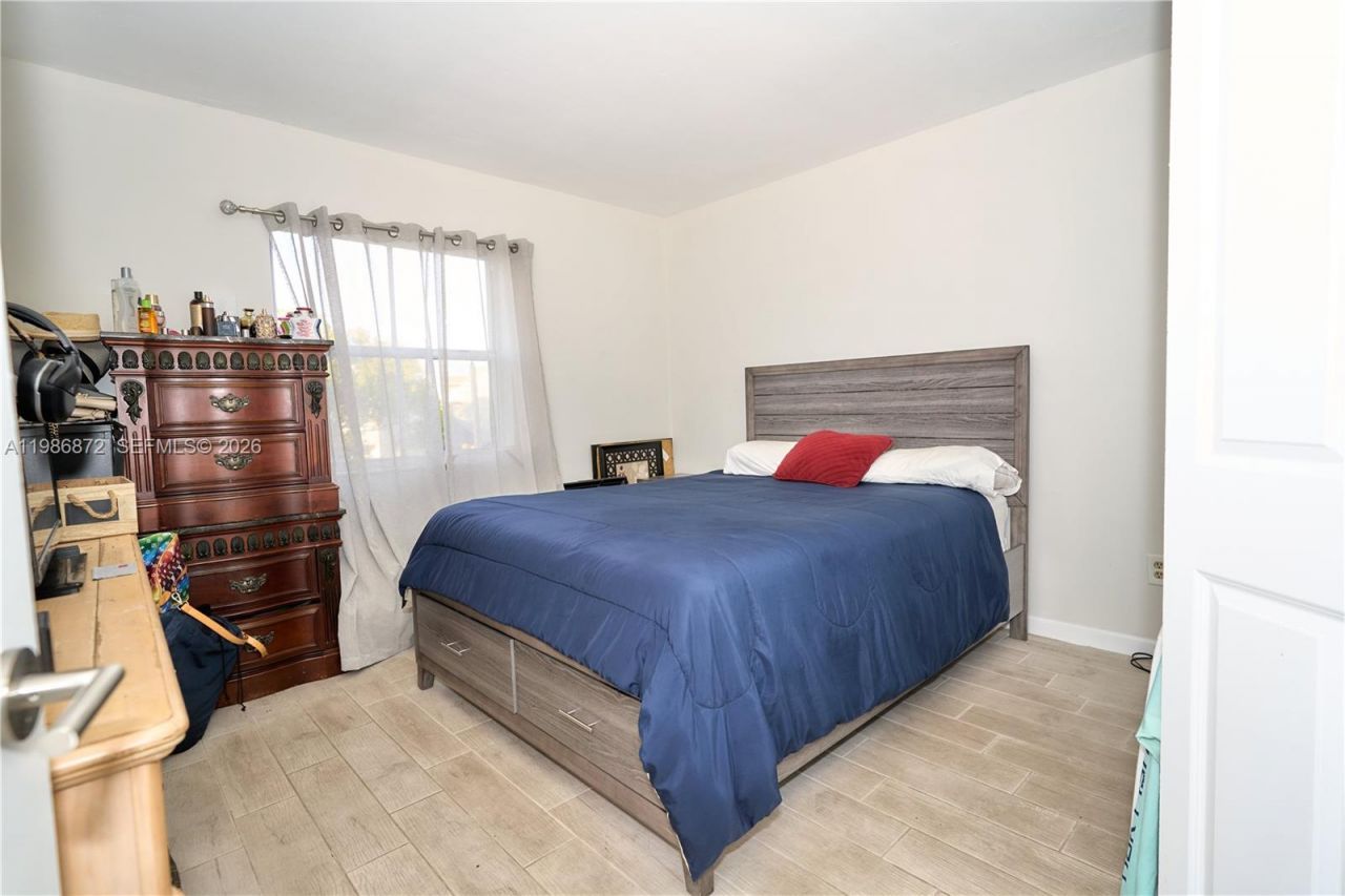 8240 SW 210th St, Unit 207, Cutler Bay, FL 33189 Photo