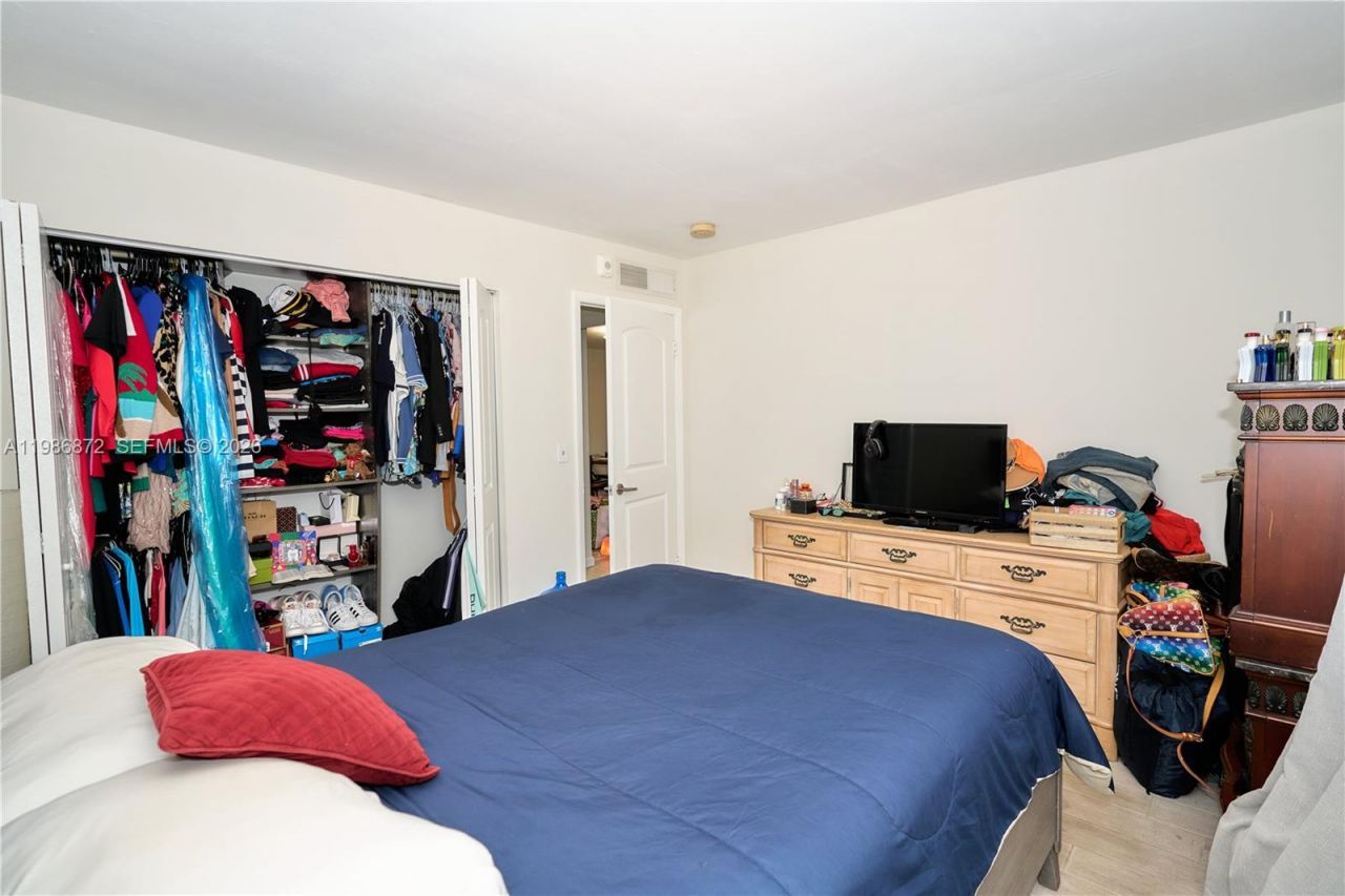 8240 SW 210th St, Unit 207, Cutler Bay, FL 33189 Photo