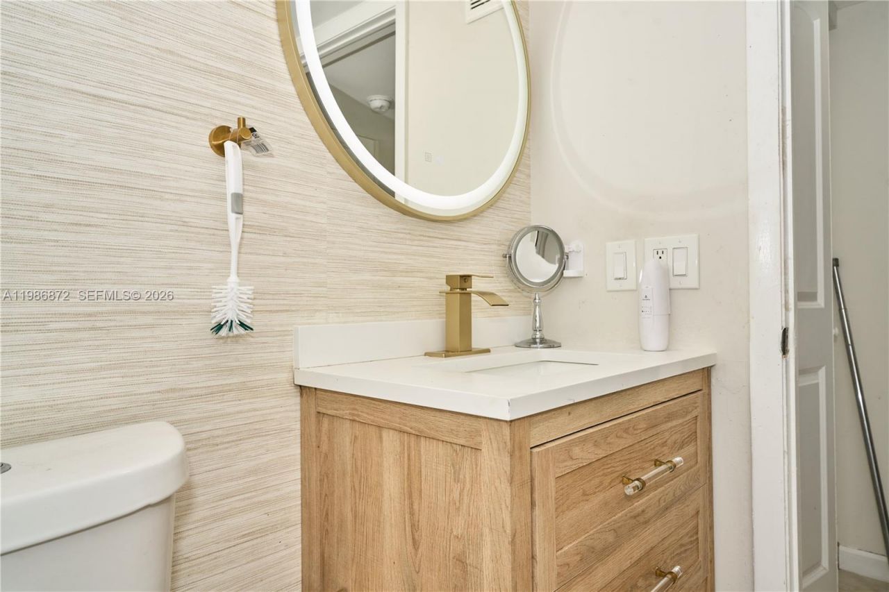 8240 SW 210th St, Unit 207, Cutler Bay, FL 33189 Photo