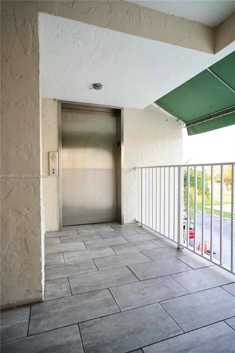 8240 SW 210th St, Unit 207, Cutler Bay, FL 33189 Photo