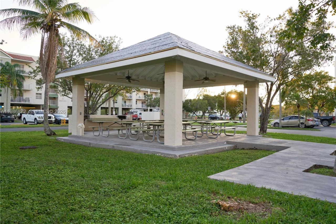 8240 SW 210th St, Unit 207, Cutler Bay, FL 33189 Photo