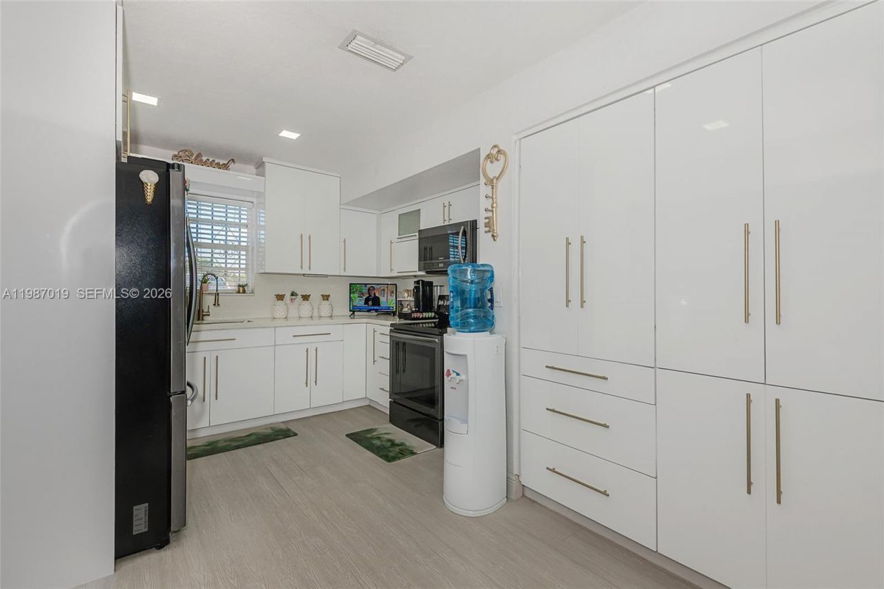 7171 Sheridan St, Hollywood, FL 33024 Photo