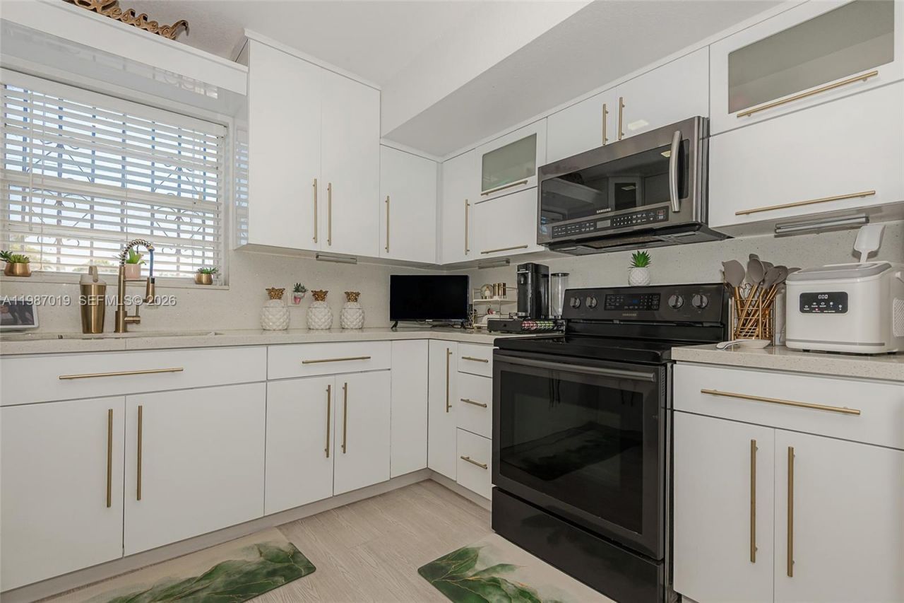 7171 Sheridan St, Hollywood, FL 33024 Photo