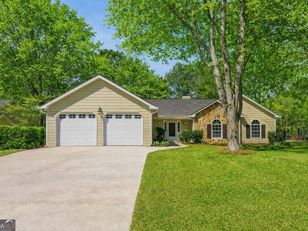 3502 Three Oaks Court, Powder Springs, GA 30127