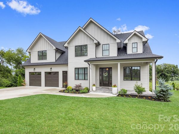 301 Rockbridge Road, Mills River, NC 28759