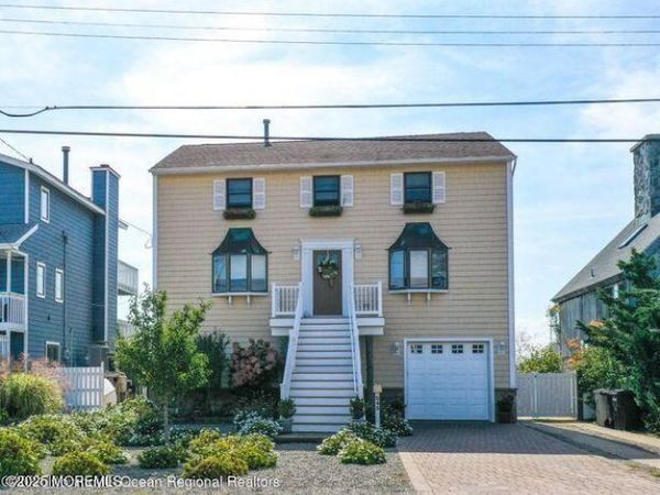 245 24th Avenue, Seaside Park, NJ 08752