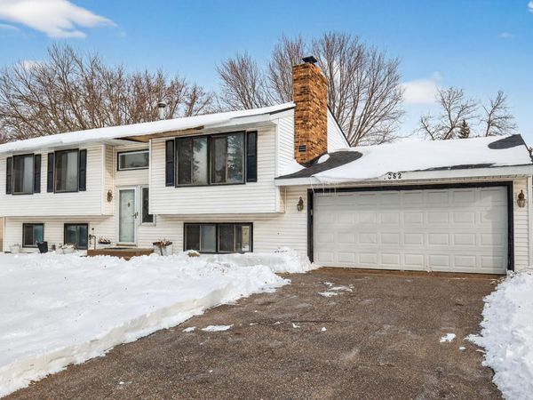 7062 Sherwood Road , Woodbury, MN 55125