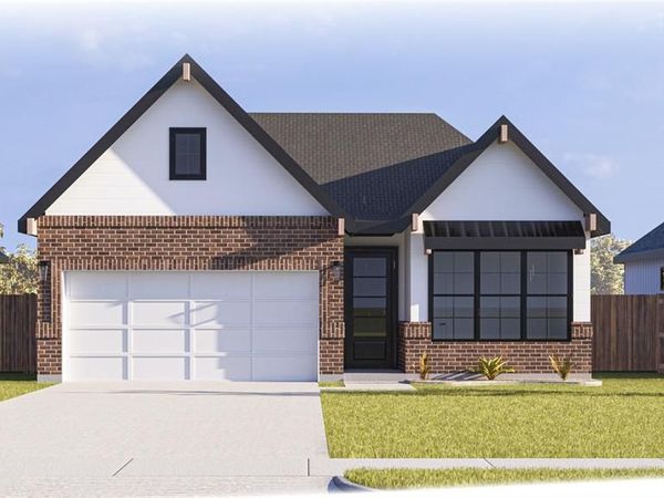 305 E Locust Street, Leonard, TX 75452