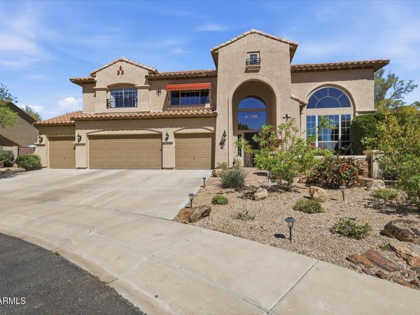 2324 W ZENITH Lane, Phoenix, AZ 85085