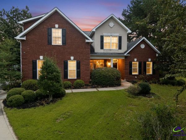 412 Arlington Falls Court, Bonaire, GA 31005