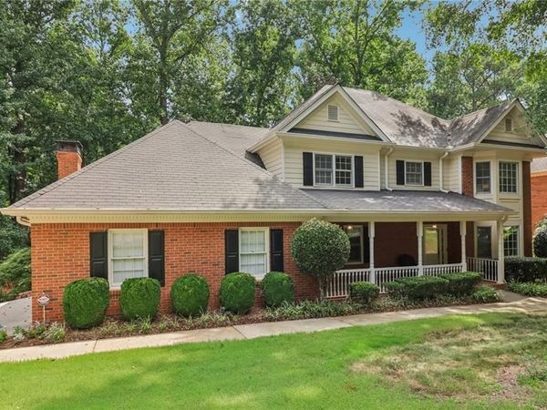 718 Haralson Drive SW, Lilburn, GA 30047